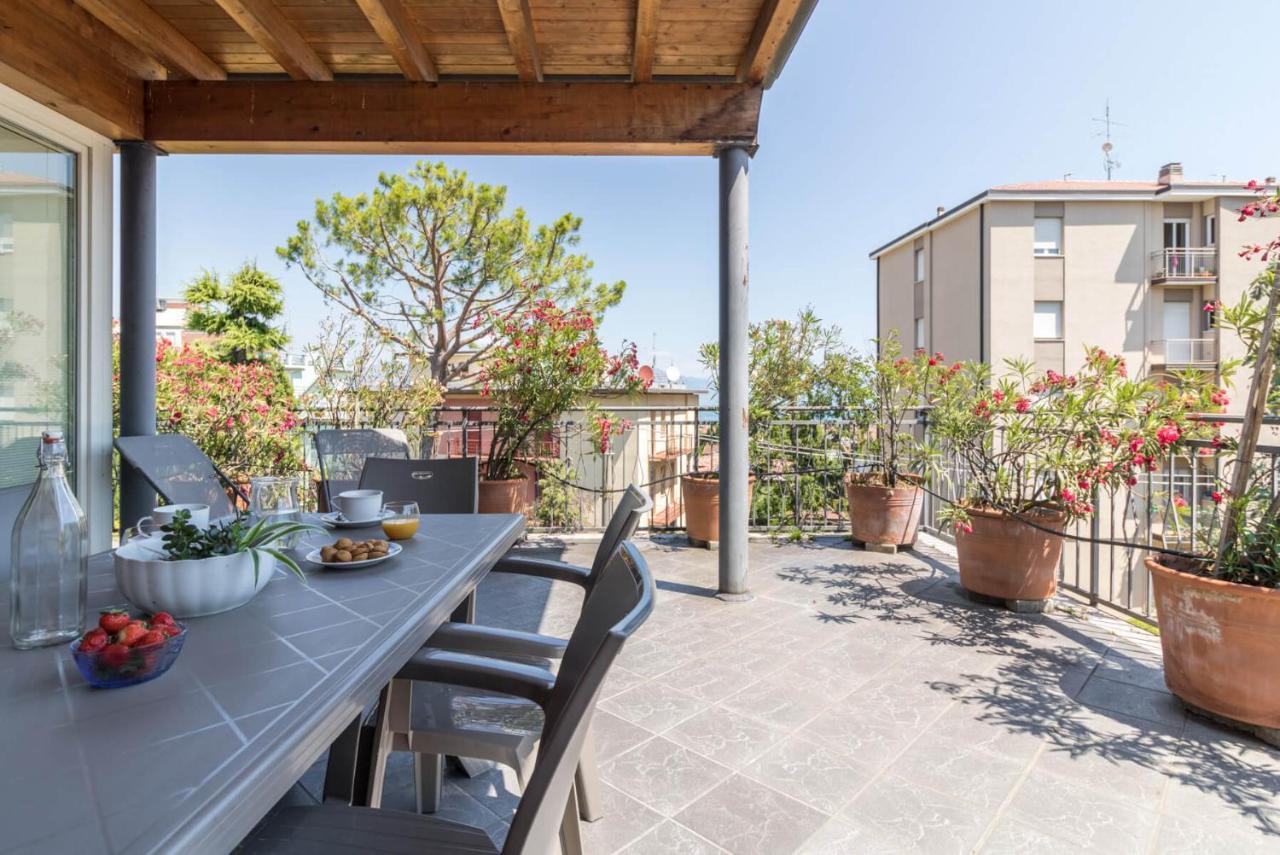 Frank Ronyo Appartement Desenzano del Garda Buitenkant foto