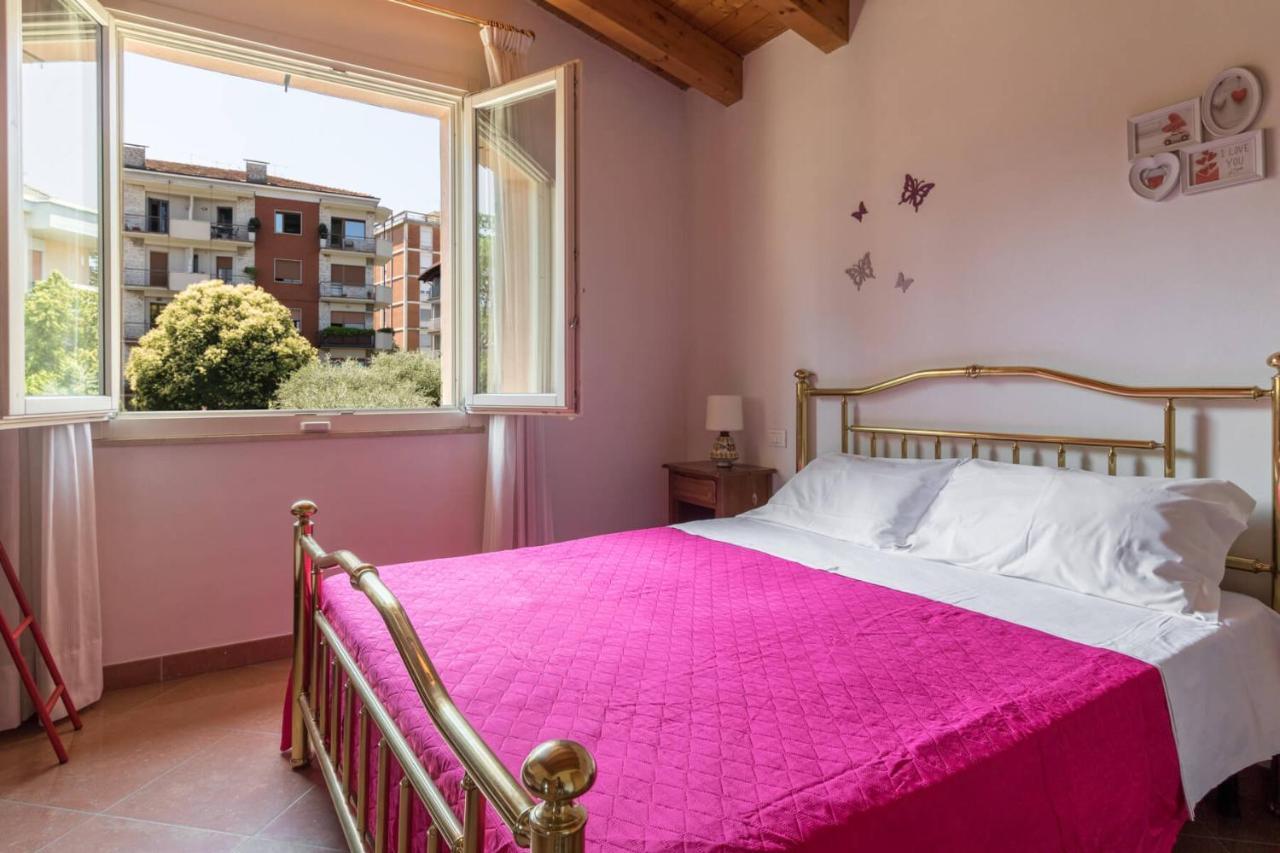 Frank Ronyo Appartement Desenzano del Garda Buitenkant foto