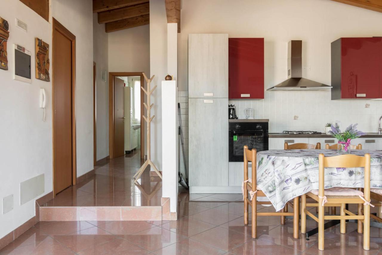 Frank Ronyo Appartement Desenzano del Garda Buitenkant foto
