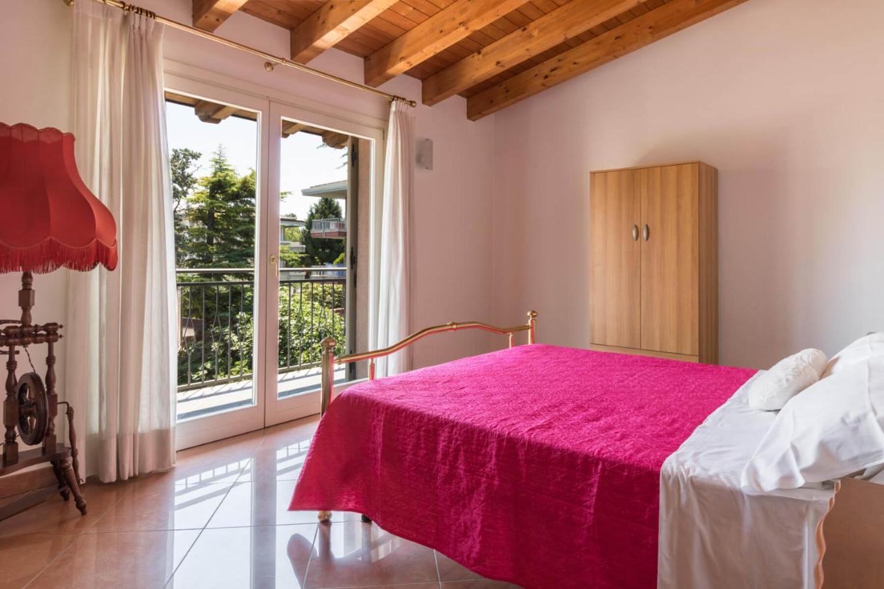 Frank Ronyo Appartement Desenzano del Garda Buitenkant foto