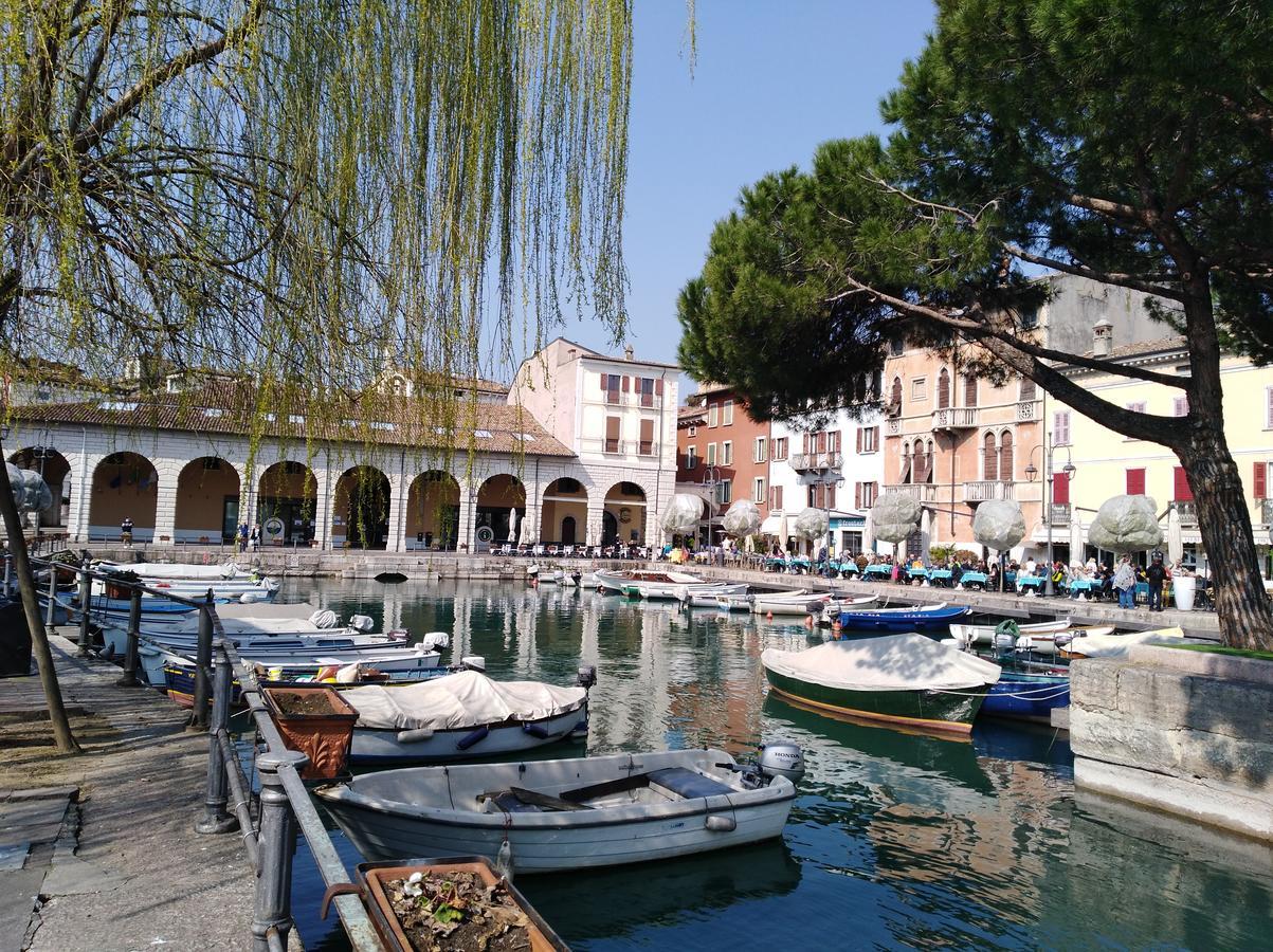 Frank Ronyo Appartement Desenzano del Garda Buitenkant foto